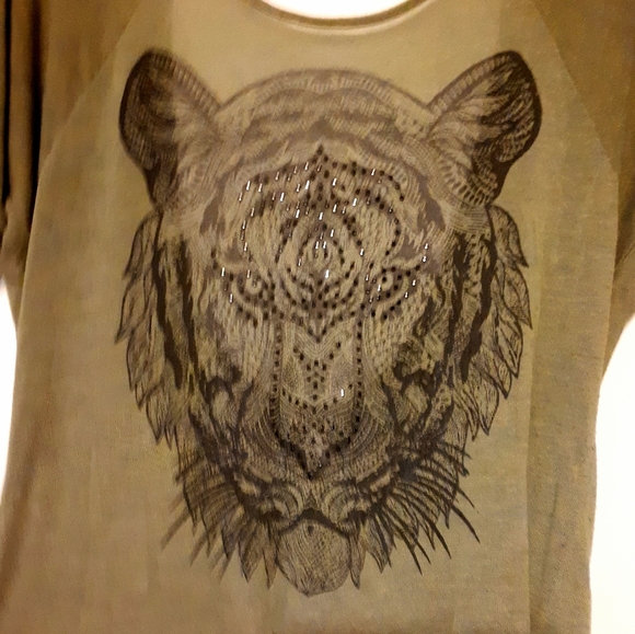 Green Tiger Top - Picture 2 of 3